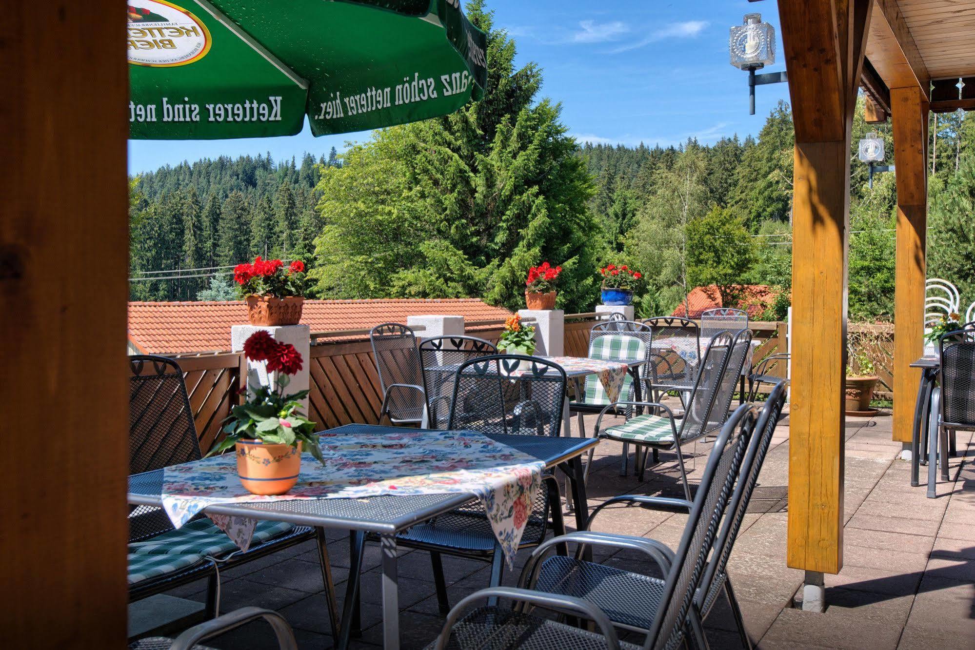 Landgasthof Zum Schwanen Горнберґ Екстер'єр фото