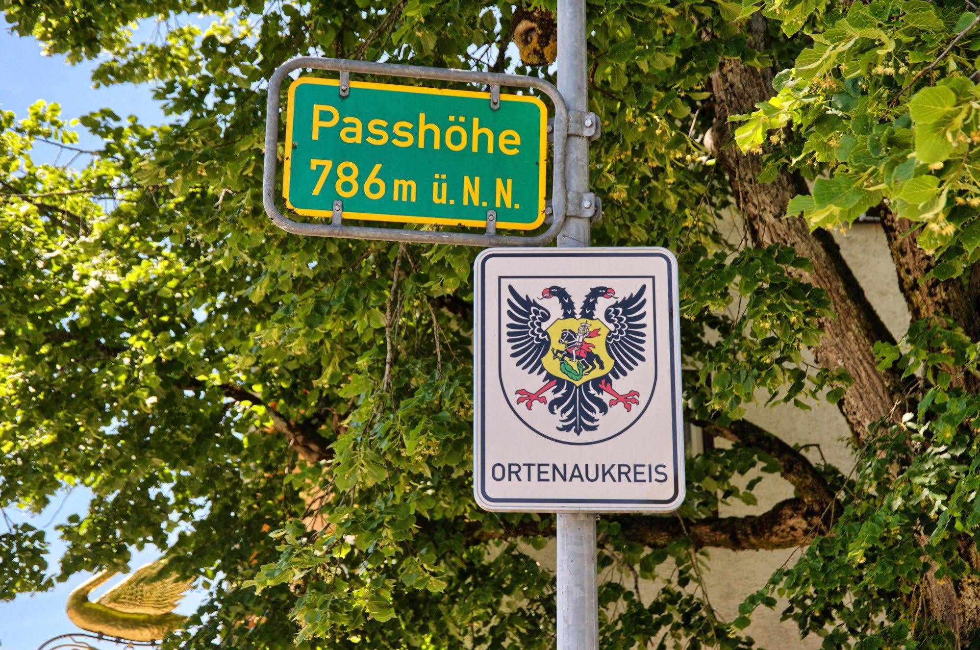 Landgasthof Zum Schwanen Горнберґ Екстер'єр фото